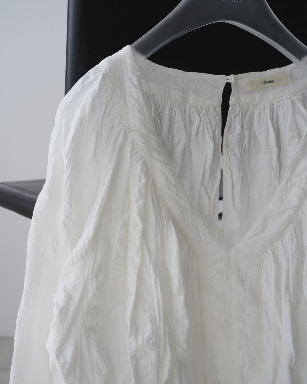 Gather Volume Blouse Gather Volume Blouse,ギャザー ボリューム ブラウス,62610404,トップス,シャツ,ブラウス,インド製,ànuke,アンヌーク,lifes,ライフズ,26ss