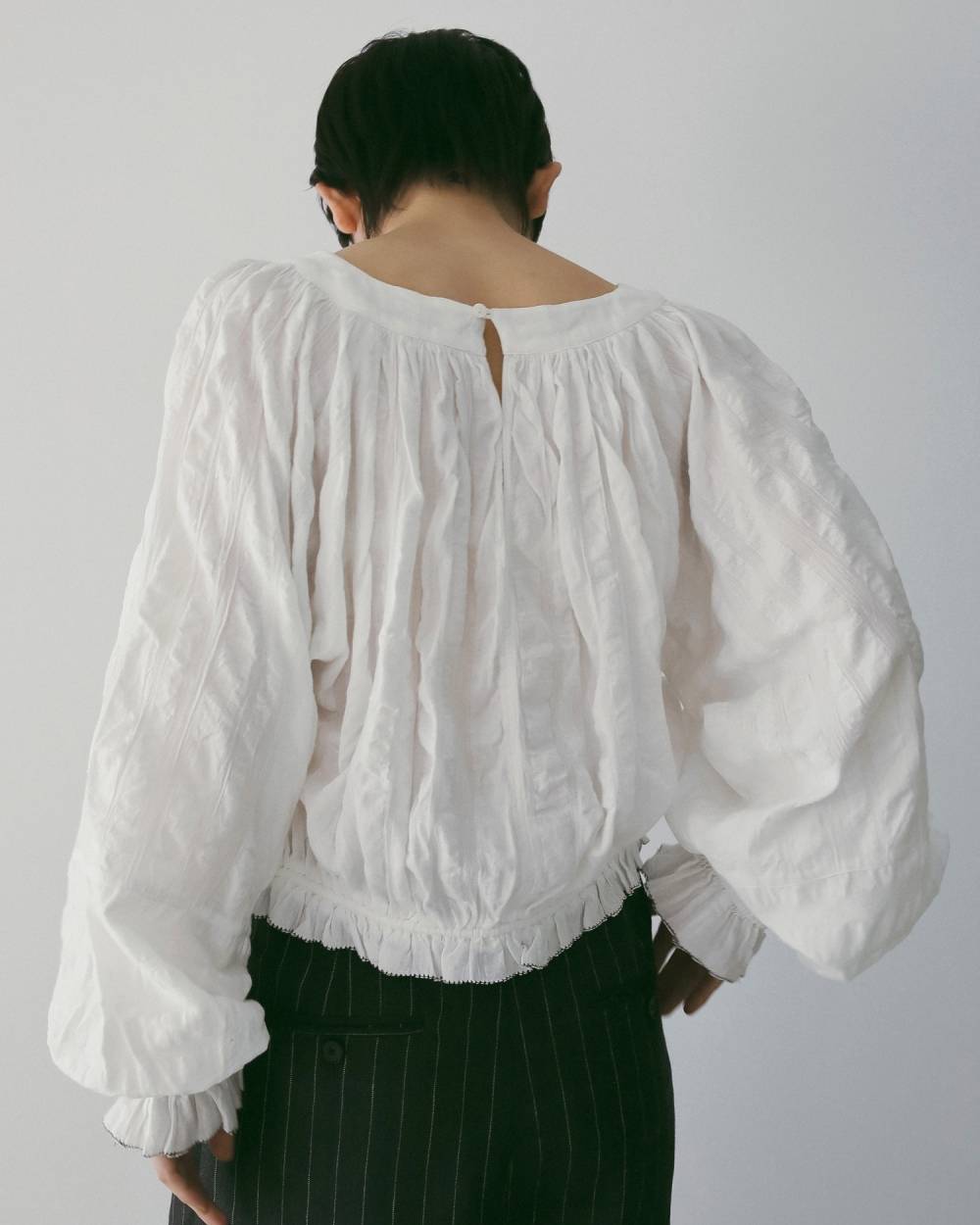 Gather Volume Blouse Gather Volume Blouse,ギャザー ボリューム ブラウス,62610404,トップス,シャツ,ブラウス,インド製,ànuke,アンヌーク,lifes,ライフズ,26ss