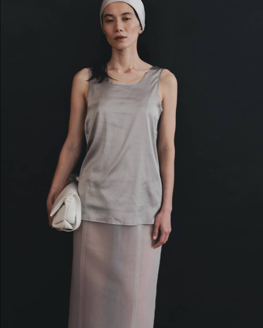 Satin Uneck Tops Satin Uneck Tops,サテン Uネック トップス,62610405,トップス,ノースリーブ,ノースリ,タンクトップ,タンク,サテン素材,ànuke,アンヌーク,lifes,ライフズ,26ss