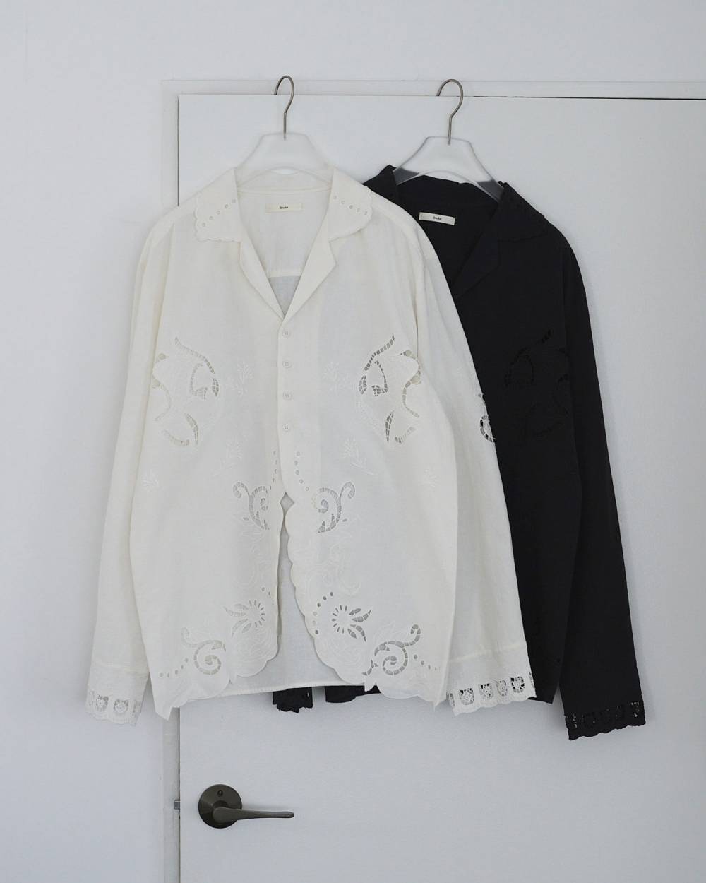 Cutwork Opencollar Shirts Cutwork Opencollar Shirts,カットワーク オープンカラー シャツ,62610418,シャツ,ブラウス,トップス,開襟シャツ,インド製,刺繍,ànuke,アンヌーク,lifes,ライフズ,26ss