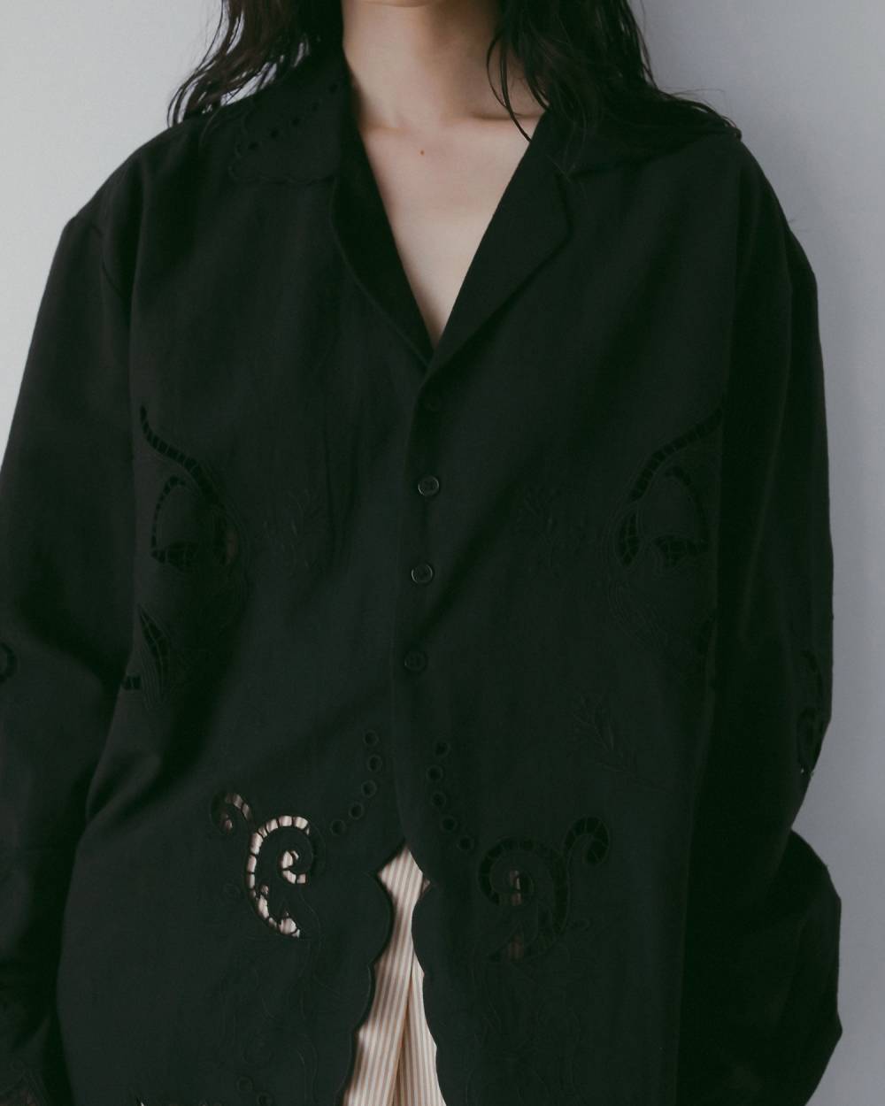 Cutwork Opencollar Shirts Cutwork Opencollar Shirts,カットワーク オープンカラー シャツ,62610418,シャツ,ブラウス,トップス,開襟シャツ,インド製,刺繍,ànuke,アンヌーク,lifes,ライフズ,26ss