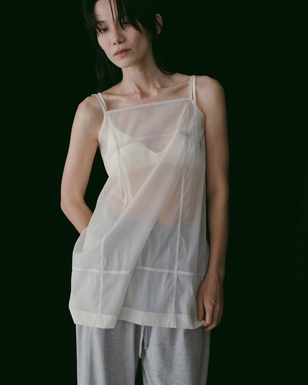 Sheer Panel Longcamisole Sheer Panel Longcamisole,シアー パネル ロングキャミソール,62610421,キャミソール,キャミ,シアー素材,インナー,トップス,ànuke,アンヌーク,lifes,ライフズ,26ss
