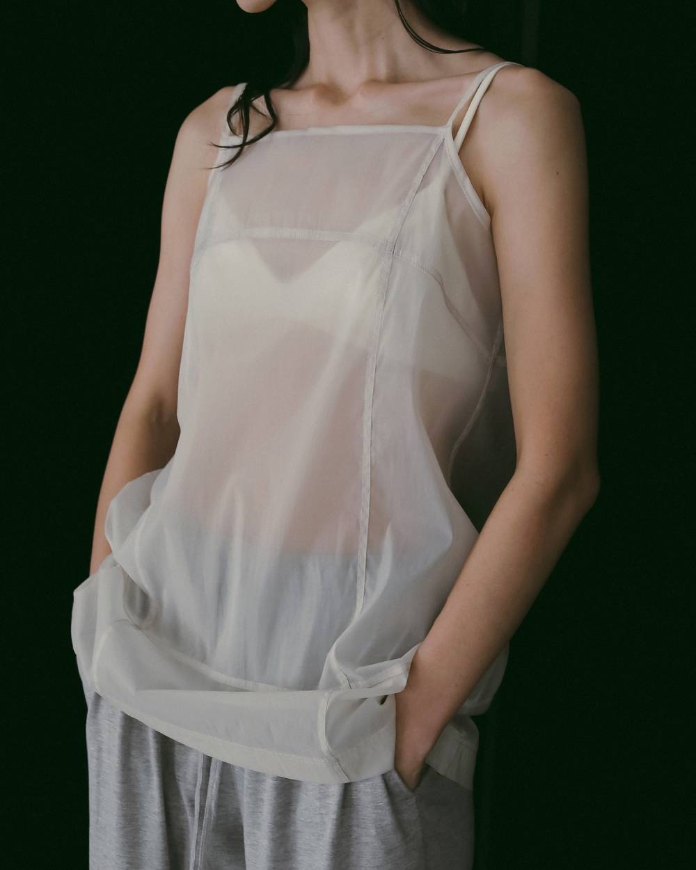 Sheer Panel Longcamisole Sheer Panel Longcamisole,シアー パネル ロングキャミソール,62610421,キャミソール,キャミ,シアー素材,インナー,トップス,ànuke,アンヌーク,lifes,ライフズ,26ss