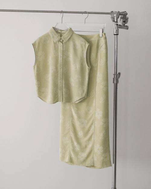 ànuke online store（アンヌーク） / Flower Jacquard ShirtsFlower