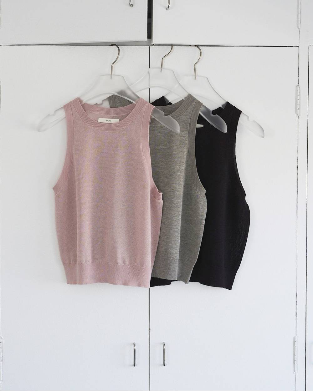 Highgauge Sheer Tanktop Highgauge Sheer Tanktop,ハイゲージ シアー タンクトップ,62610509,タンクトップ,タンク,トップス,ノースリーブ,ノースリ,ニット,ànuke,アンヌーク,lifes,ライフズ,26ss