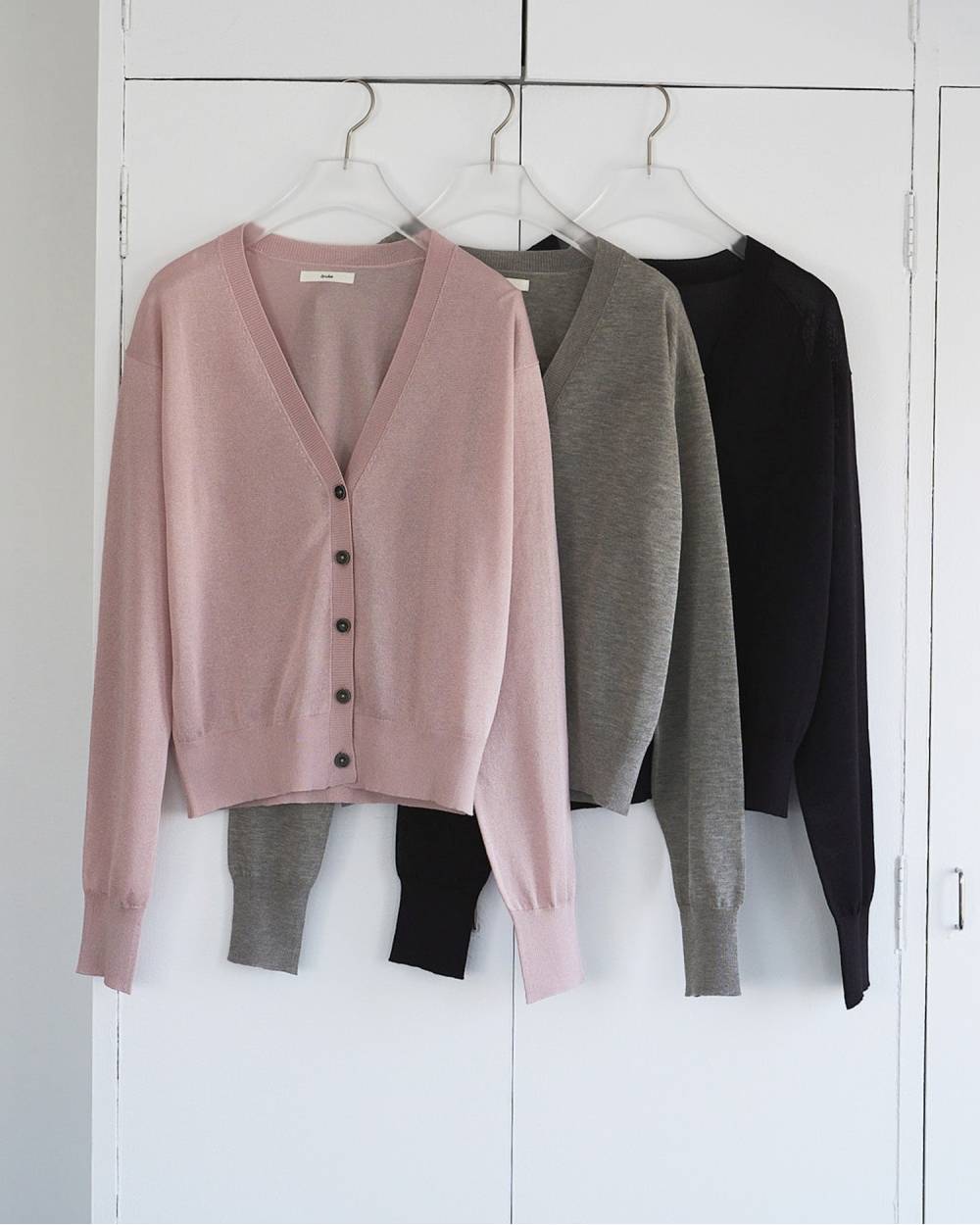 Highgauge Sheer Cardigan Highgauge Sheer Cardigan,ハイゲージ シアー カーディアガン,62610522,カーディガン,カーデ,羽織,Vネックカーディガン,Vネック,透け感,プルオーバー,ànuke,アンヌーク,lifes,ライフズ,26ss