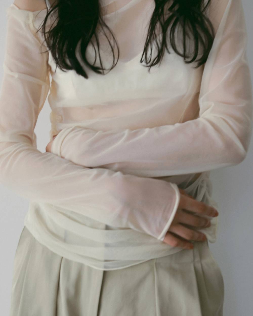 Sheer Offshoulder Tops Sheer Offshoulder Tops,シアー オフショルダー トップス,62610603,トップス,デザイントップス,きれいめ,透け感,シアー,オフショルダー,オフショル,ànuke,アンヌーク,lifes,ライフズ,26ss