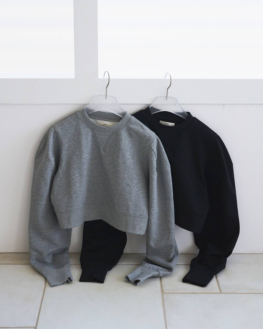 Compact Short Sweat Compact Short Sweat,コンパクト ショート スウェット,62610627,トップス,スウェット,スウェットトップス,ショート丈,裏毛素材,ànuke,アンヌーク,lifes,ライフズ,26ss