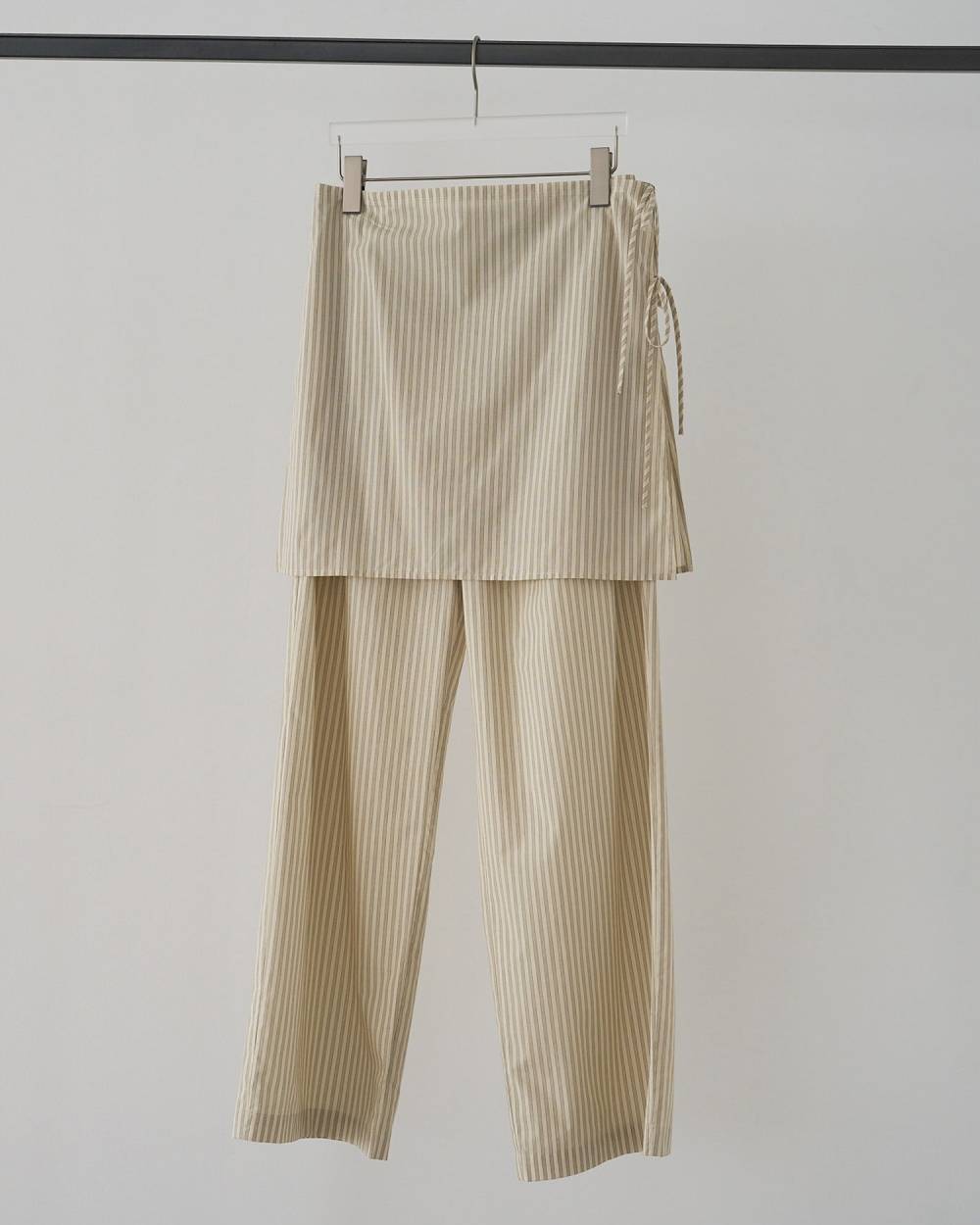 Stripe Layered Pants Stripe Layered Pants,ストライプ レイヤード パンツ,62610701,ボトム,パンツ,レイヤード,ストライプ柄,イージーパンツ,ラップスカート,ànuke,アンヌーク,lifes,ライフズ,26ss