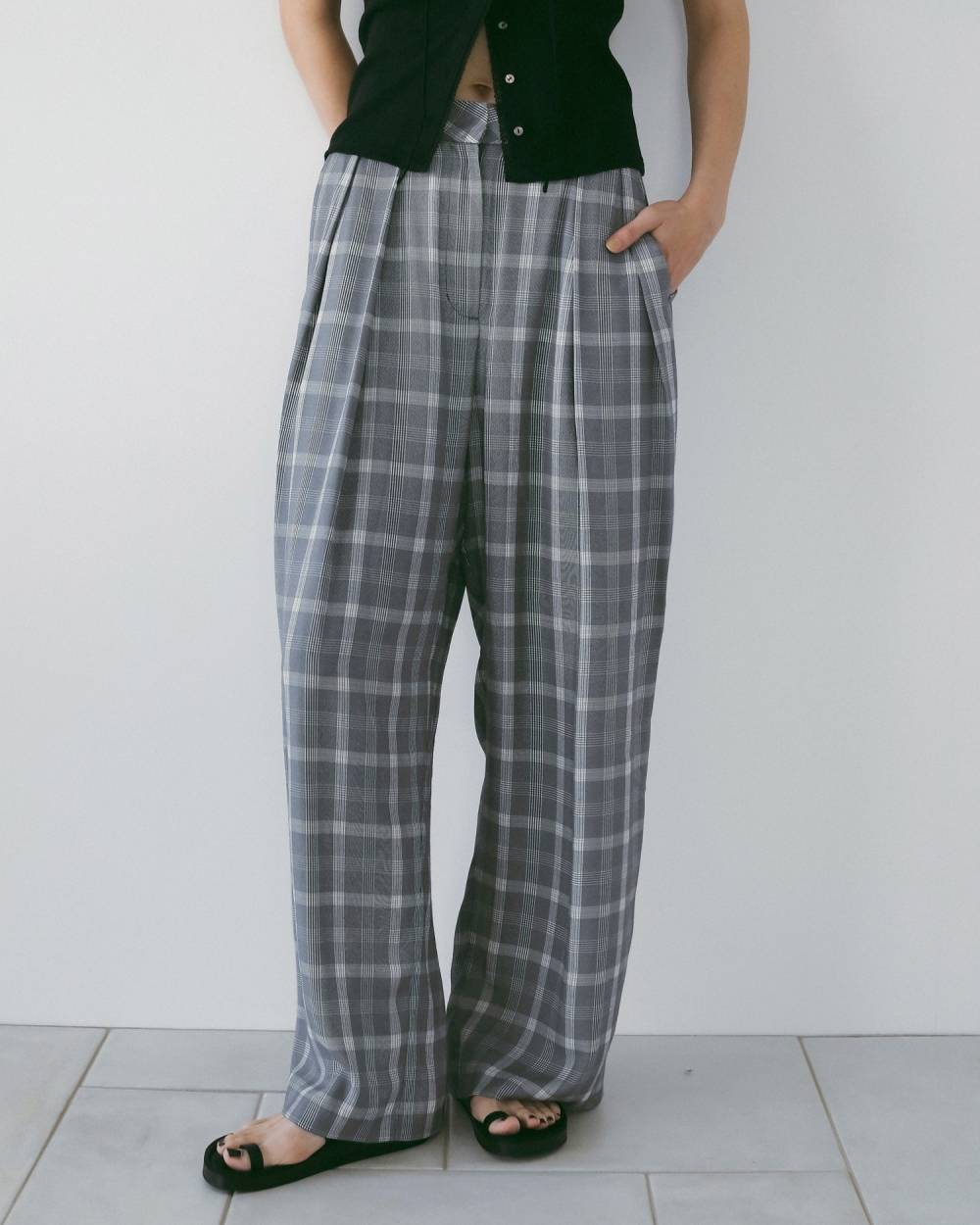 Check Daubletuck Pants Check Daubletuck Pants,チェック ダブルタック パンツ,62610702,ボトム,パンツ,ワイドパンツ,チェック柄,ànuke,アンヌーク,lifes,ライフズ,26ss