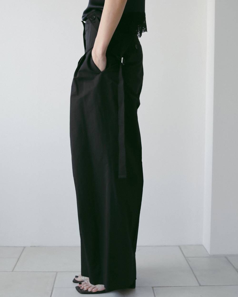 Suspenders Wide Pants Suspenders Wide Pants,サスペンダーズ ワイド パンツ,62610704,ボトム,パンツ,ワイドパンツ,オーバーオール,つなぎ,サスペンダー,ànuke,アンヌーク,lifes,ライフズ,26ss