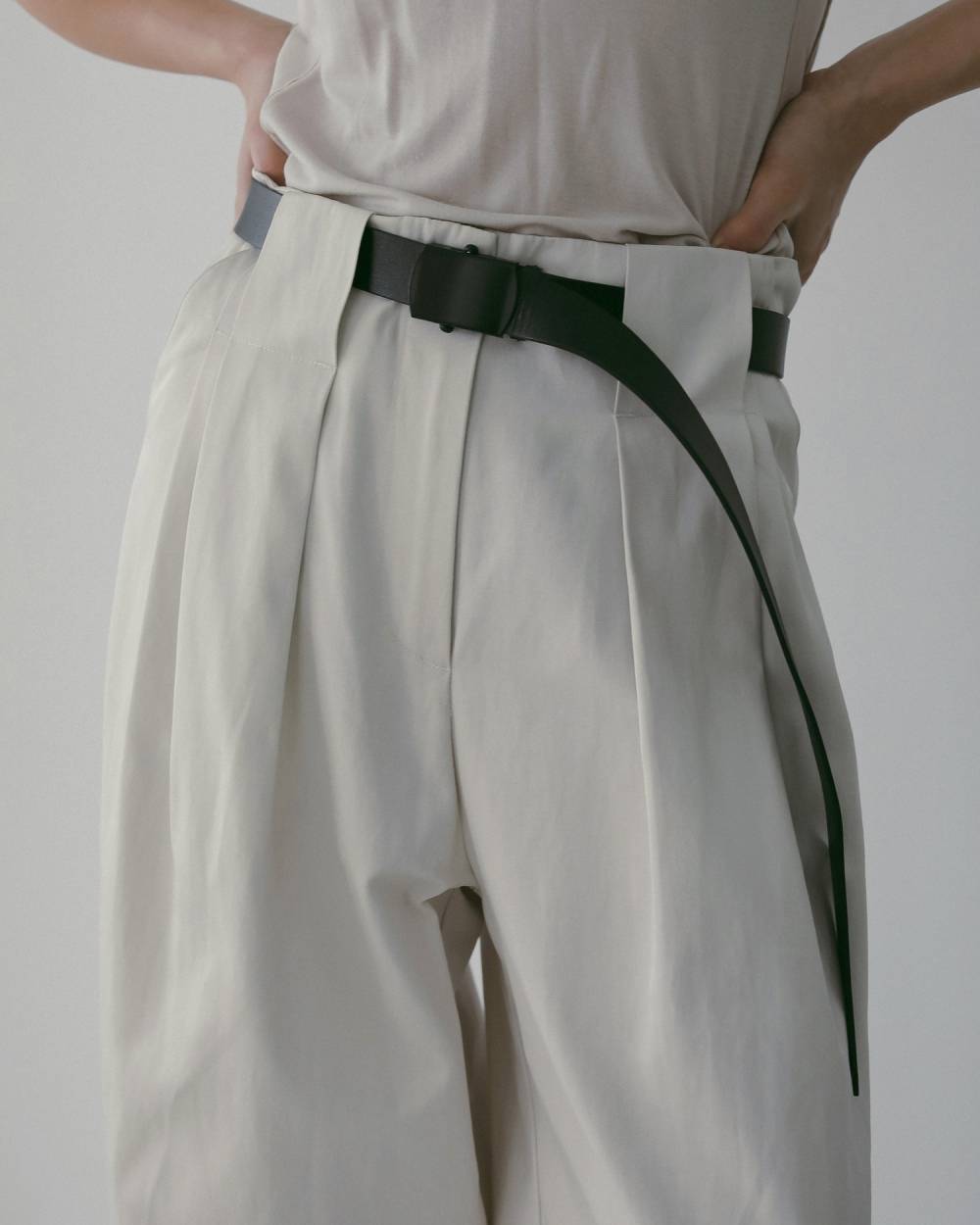 Twill Loose Pants Twill Loose Pants,ツイル ルーズ パンツ,62610708,ボトム,パンツ,ツイル素材,ワイドサイズ,ワイドパンツ,ànuke,アンヌーク,lifes,ライフズ,26ss