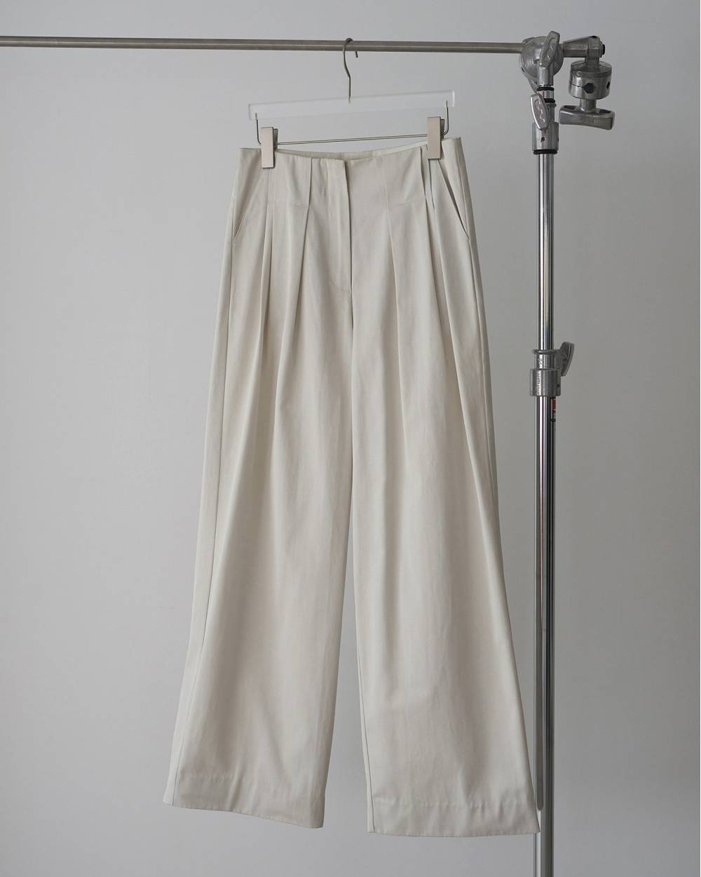 Twill Loose Pants Twill Loose Pants,ツイル ルーズ パンツ,62610708,ボトム,パンツ,ツイル素材,ワイドサイズ,ワイドパンツ,ànuke,アンヌーク,lifes,ライフズ,26ss