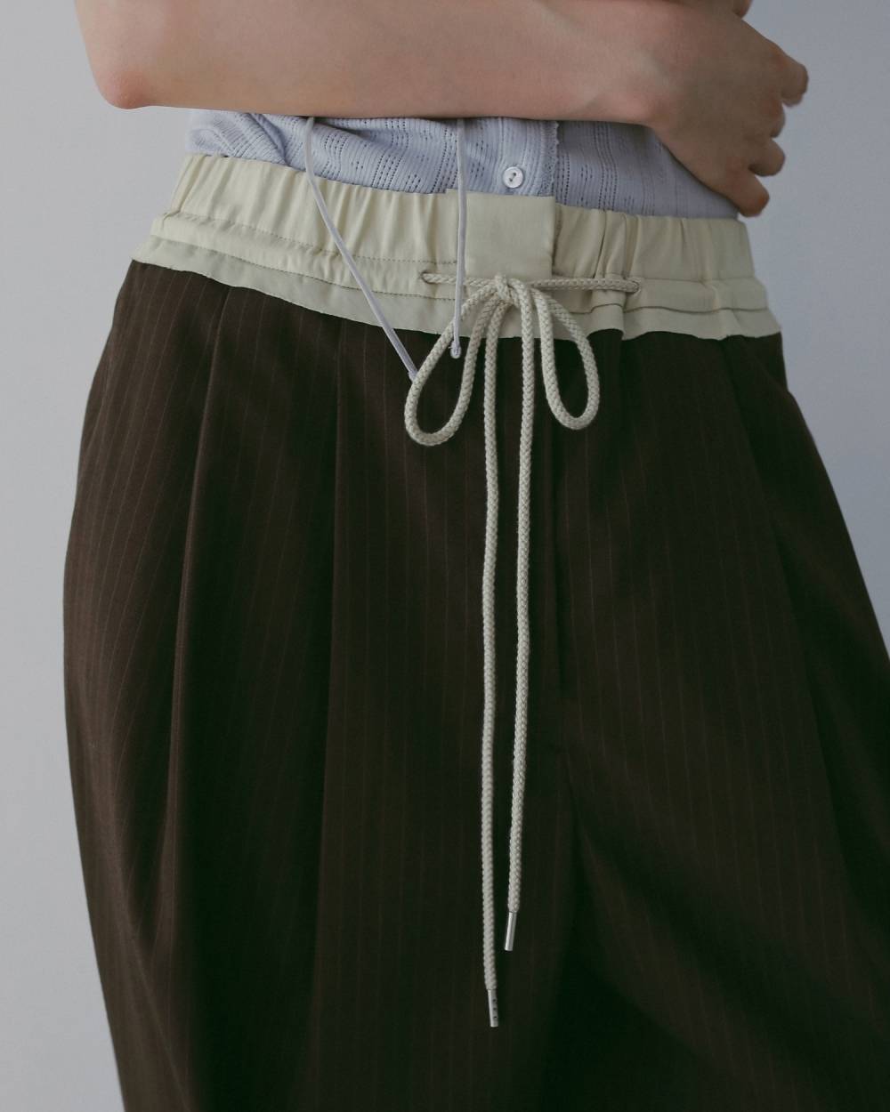 Bicolor Stripe Pants Bicolor Stripe Pants,バイカラー ストライプ パンツ,62610713,ボトム,パンツ,ストライプ,タックパンツ,ànuke,アンヌーク,lifes,ライフズ,26ss