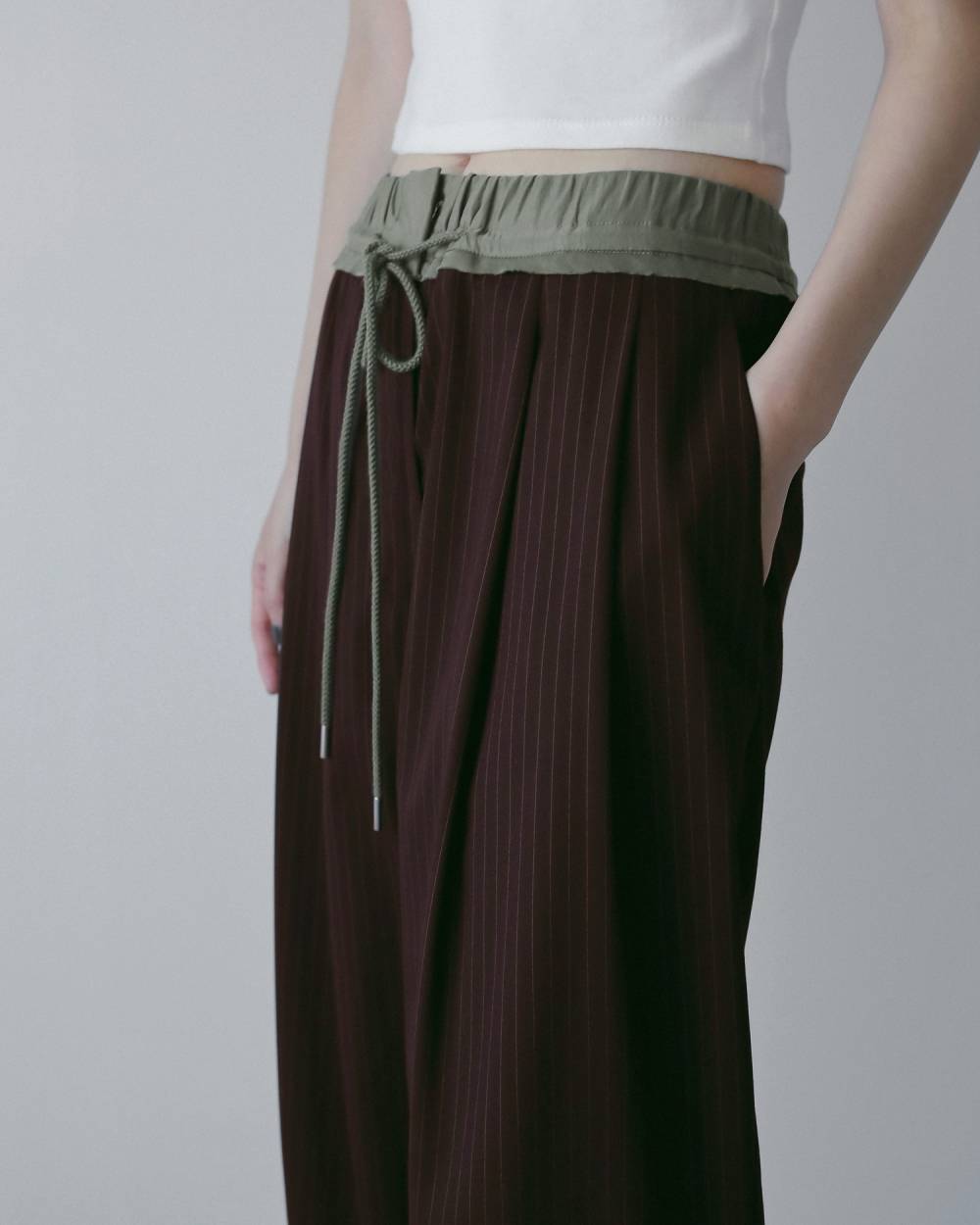 Bicolor Stripe Pants Bicolor Stripe Pants,バイカラー ストライプ パンツ,62610713,ボトム,パンツ,ストライプ,タックパンツ,ànuke,アンヌーク,lifes,ライフズ,26ss