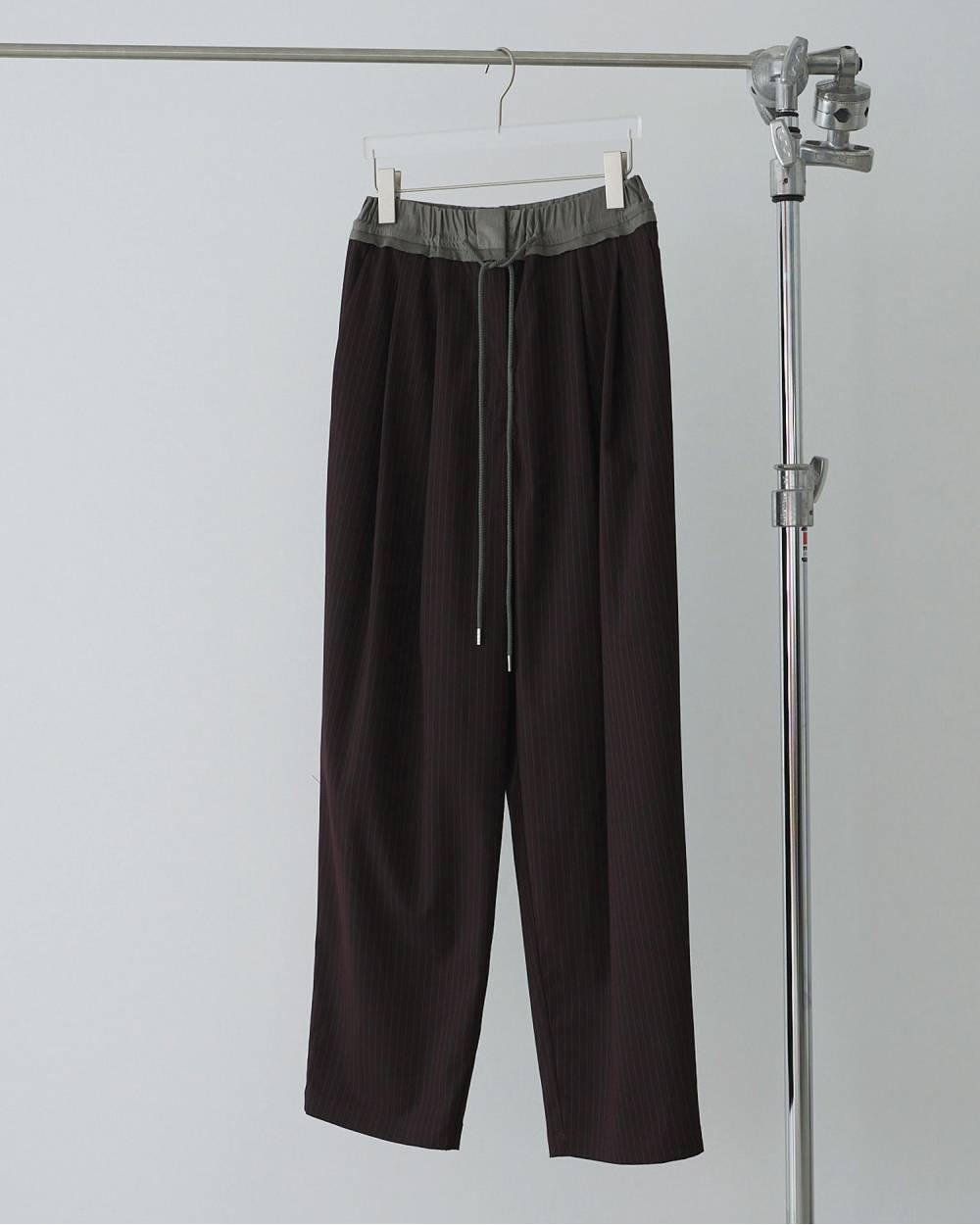 Bicolor Stripe Pants Bicolor Stripe Pants,バイカラー ストライプ パンツ,62610713,ボトム,パンツ,ストライプ,タックパンツ,ànuke,アンヌーク,lifes,ライフズ,26ss