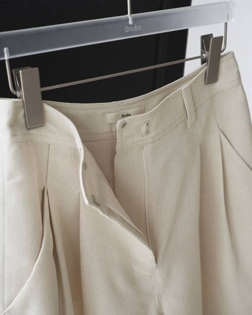 ànuke online store（アンヌーク） / Tuck Half PantsTuck Half Pants