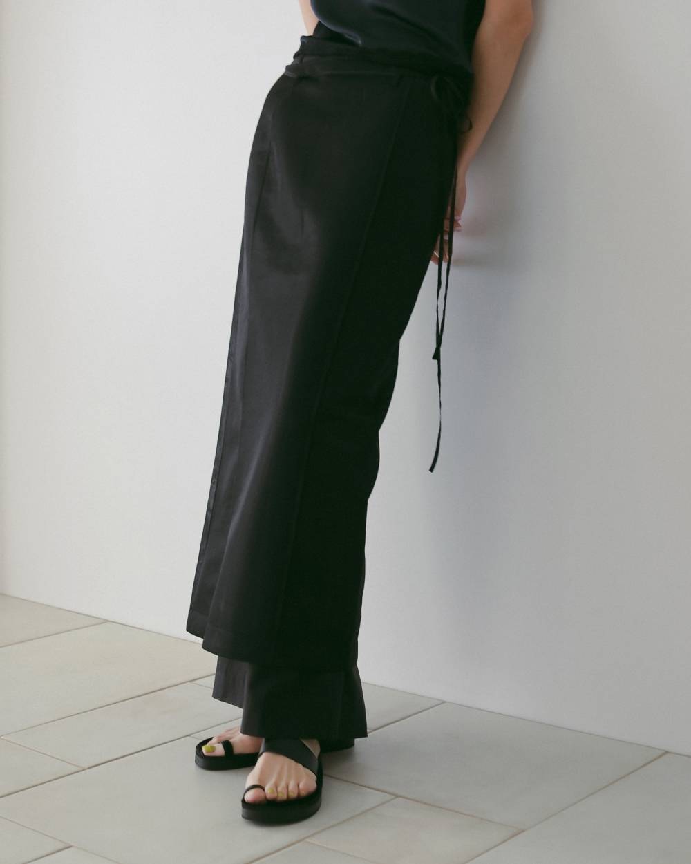 Sheer Tuck Pants Sheer Tuck Pants,シアー タック パンツ,62610717,ボトム,パンツ,タックパンツ,シアー素材,ワイドシルエット,ワイド,ànuke,アンヌーク,lifes,ライフズ,26ss