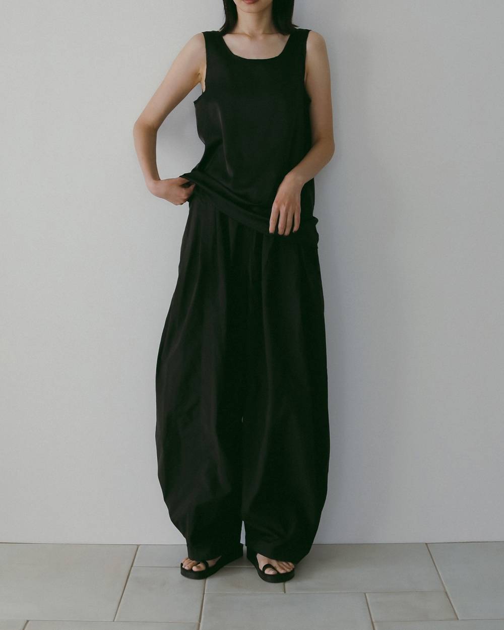 Volumetuck  Cocoon Pants Volumetuck  Cocoon Pants,ボリュームタック コクーン パンツ,62610720,ボトム,パンツ,PT,ナイロンパンツ,ànuke,アンヌーク,lifes,ライフズ,26ss