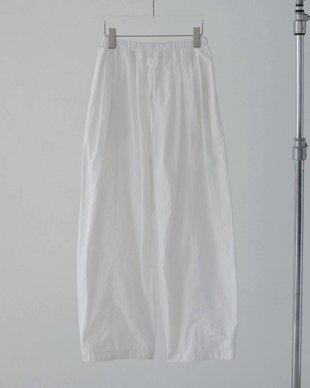 Volumetuck  Cocoon Pants Volumetuck  Cocoon Pants,ボリュームタック コクーン パンツ,62610720,ボトム,パンツ,PT,ナイロンパンツ,ànuke,アンヌーク,lifes,ライフズ,26ss