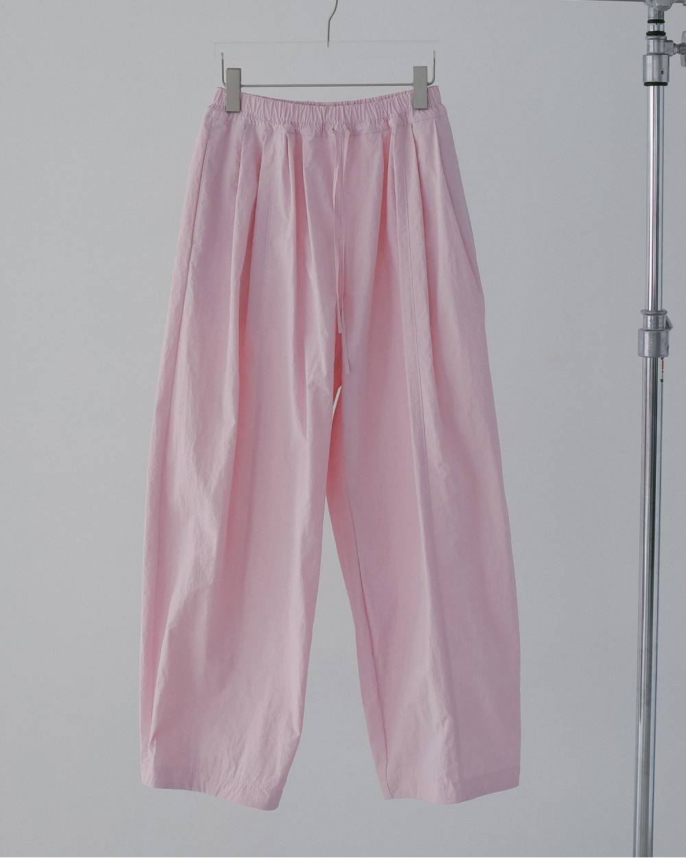 Volumetuck  Cocoon Pants Volumetuck  Cocoon Pants,ボリュームタック コクーン パンツ,62610720,ボトム,パンツ,PT,ナイロンパンツ,ànuke,アンヌーク,lifes,ライフズ,26ss