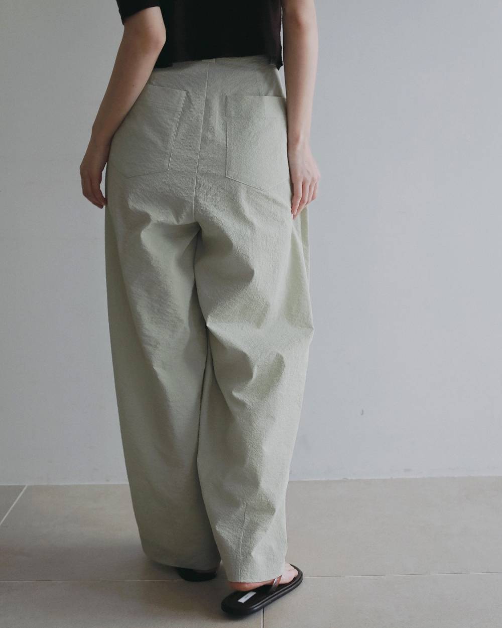 Sucker Tuck Pants Sucker Tuck Pants,サッカー タック パンツ,62610721,ボトム,パンツ,タックパンツ,ànuke,アンヌーク,lifes,ライフズ,26ss