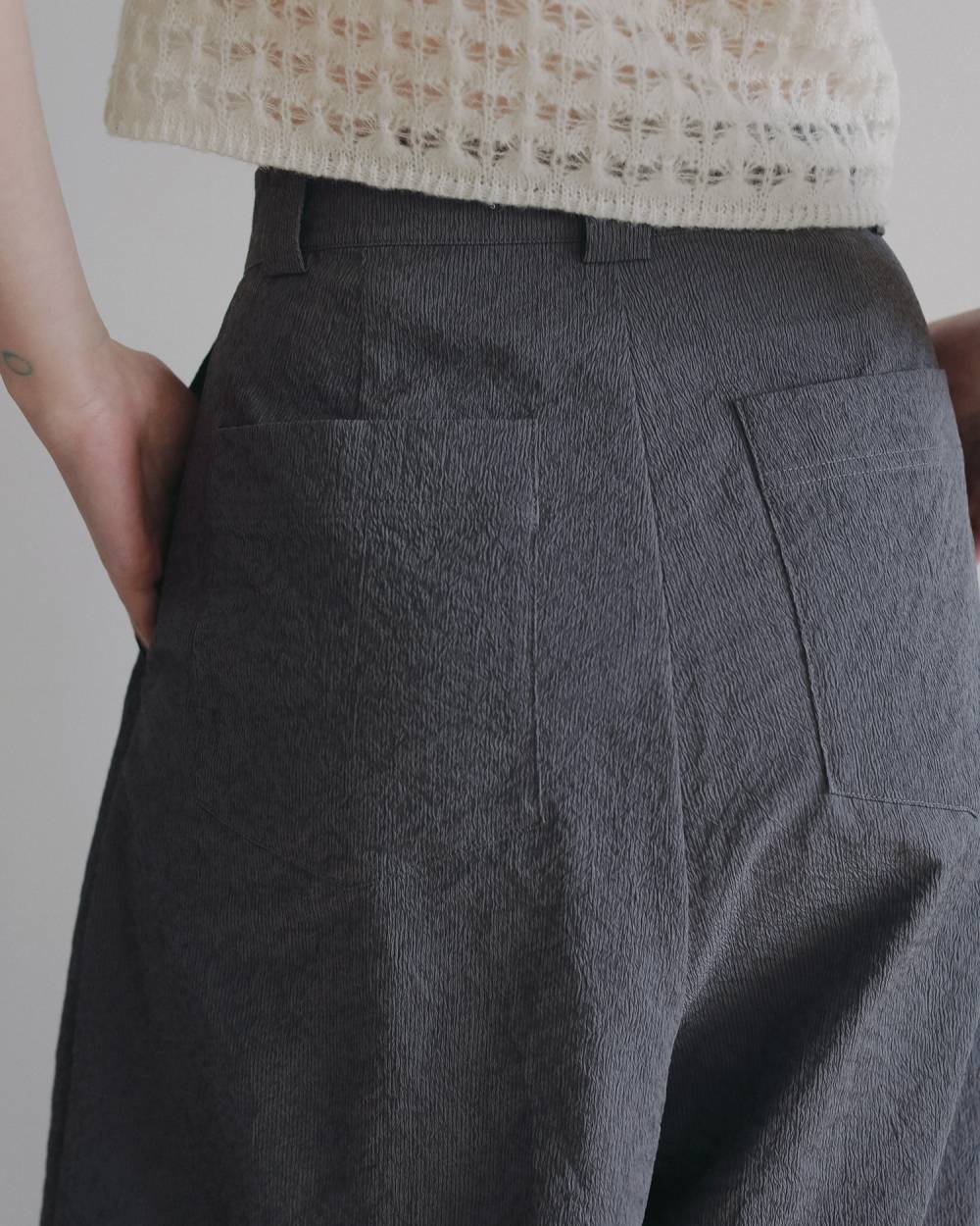 Sucker Tuck Pants Sucker Tuck Pants,サッカー タック パンツ,62610721,ボトム,パンツ,タックパンツ,ànuke,アンヌーク,lifes,ライフズ,26ss