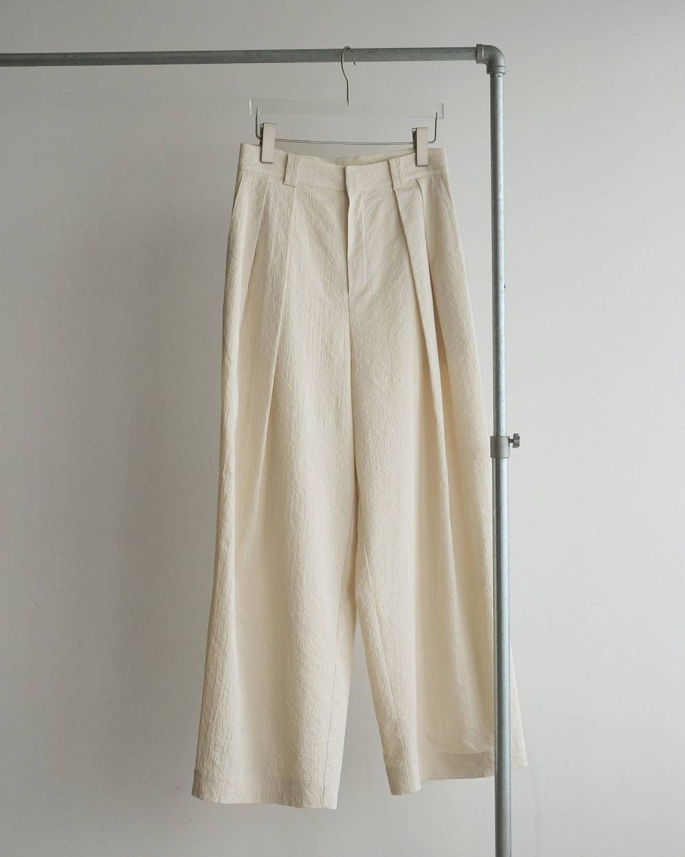 Sucker Tuck Pants Sucker Tuck Pants,サッカー タック パンツ,62610721,ボトム,パンツ,タックパンツ,ànuke,アンヌーク,lifes,ライフズ,26ss