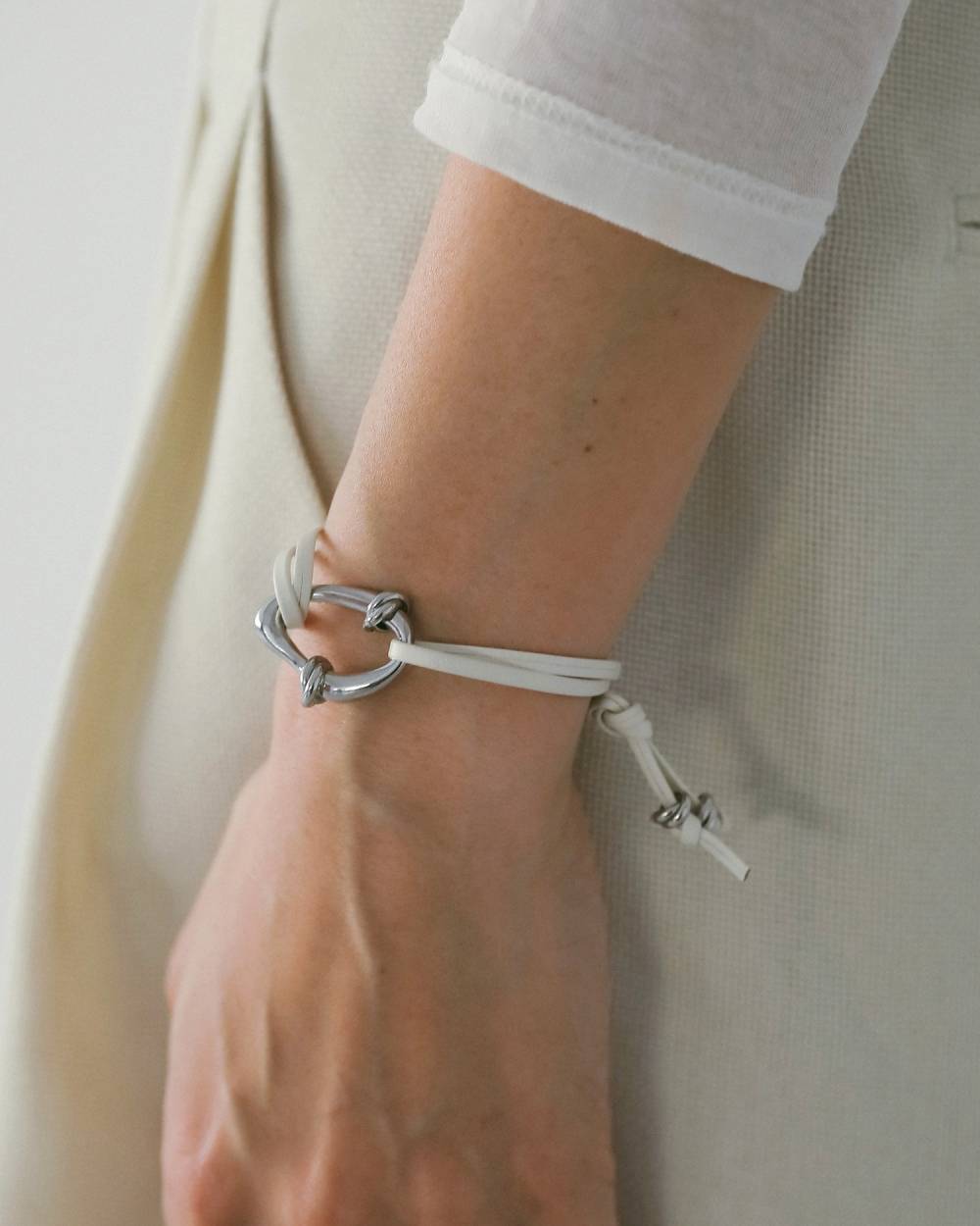 Metal x Leather Bracelet Metal x Leather Bracelet,メタル×レザーブレスレット,62610907,ブレスレット,レザーブレスレット,アクセサリー,アクセ,ànuke,アンヌーク,lifes,ライフズ,26ss