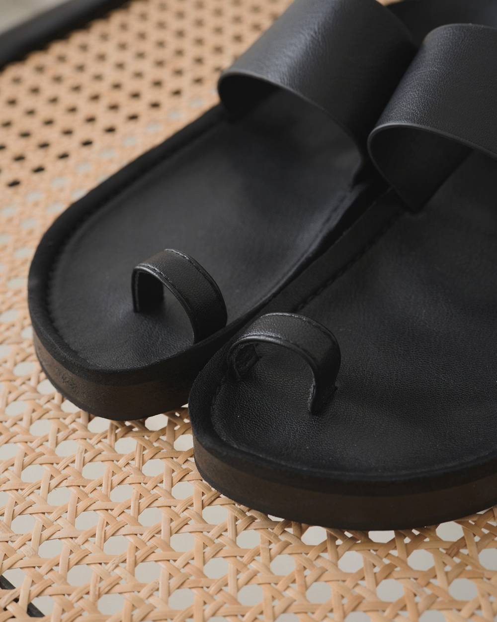 Ecoleather Belt Sandals Ecoleather Belt Sandals,エコレザー ベルト サンダル,62611006,サンダル,靴,シューズ,エコレザーサンダル,ànuke,アンヌーク,lifes,ライフズ,26ss