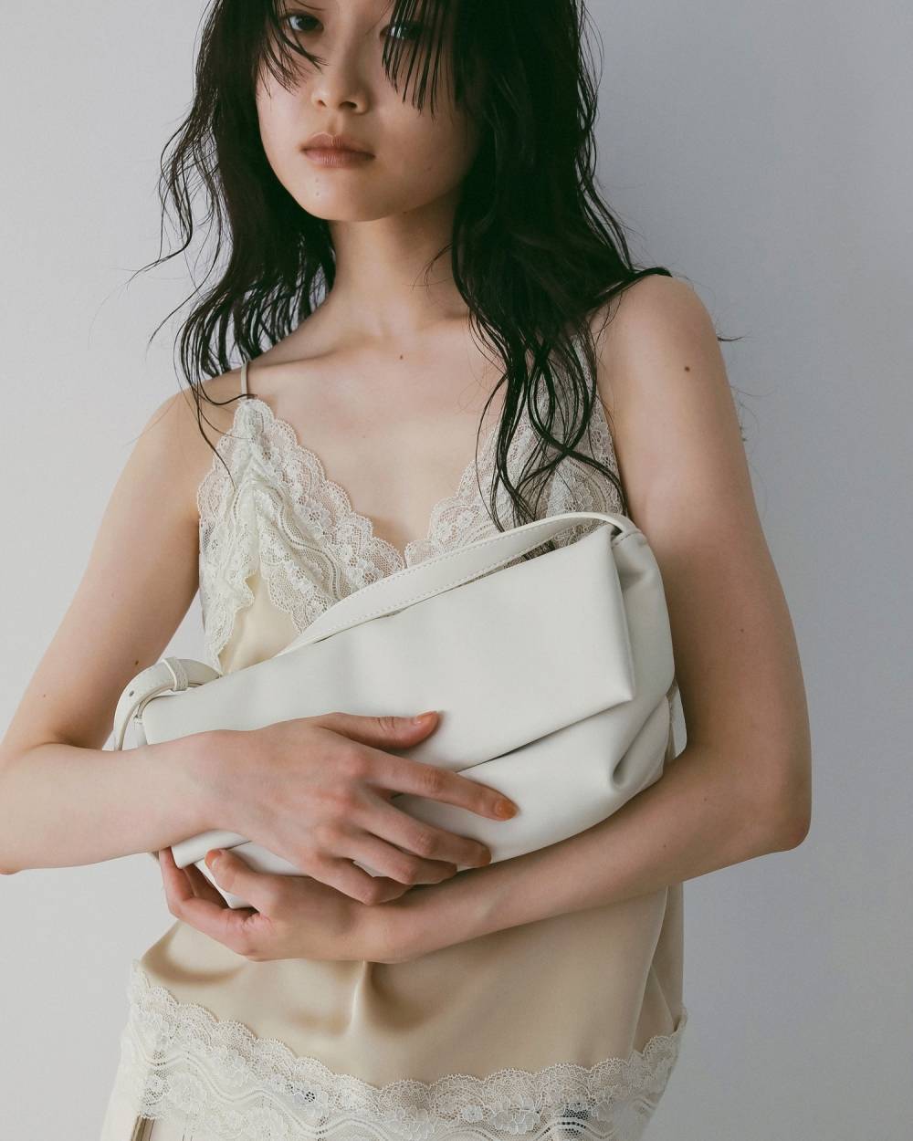 Ecoleather Wrap Bag Ecoleather Wrap Bag,エコレザー ラップ バック,62611009,バック,小物,エコレザー,ミニバック,ànuke,アンヌーク,lifes,ライフズ,26ss