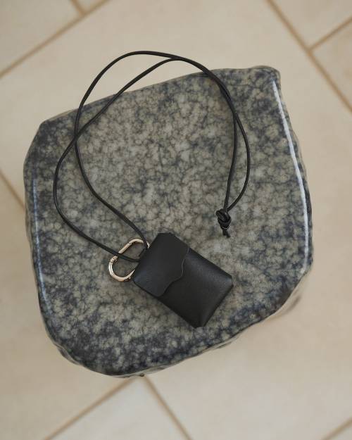希少 アイアンケース付 新品未使用未開封 マドエレン ブラックウドゥ ànuke online store（アンヌーク） / 2way Multi Case2way Multi Case