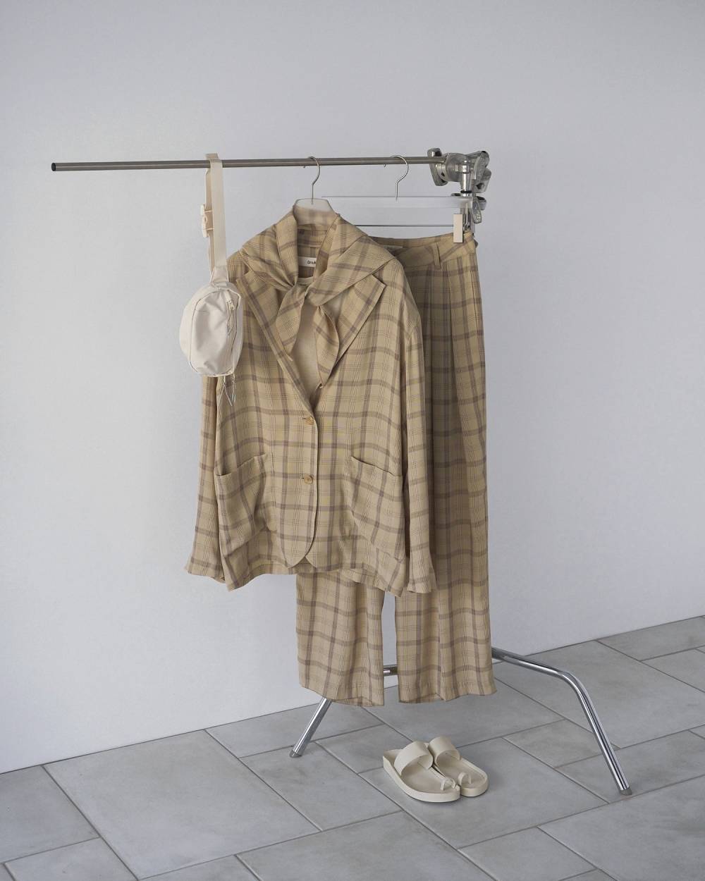 Check Scarf Check Scarf,チェック スカーフ,62611018,スカーフ,チェック柄,三角形,ヘアアクセ,ànuke,アンヌーク,lifes,ライフズ,26ss