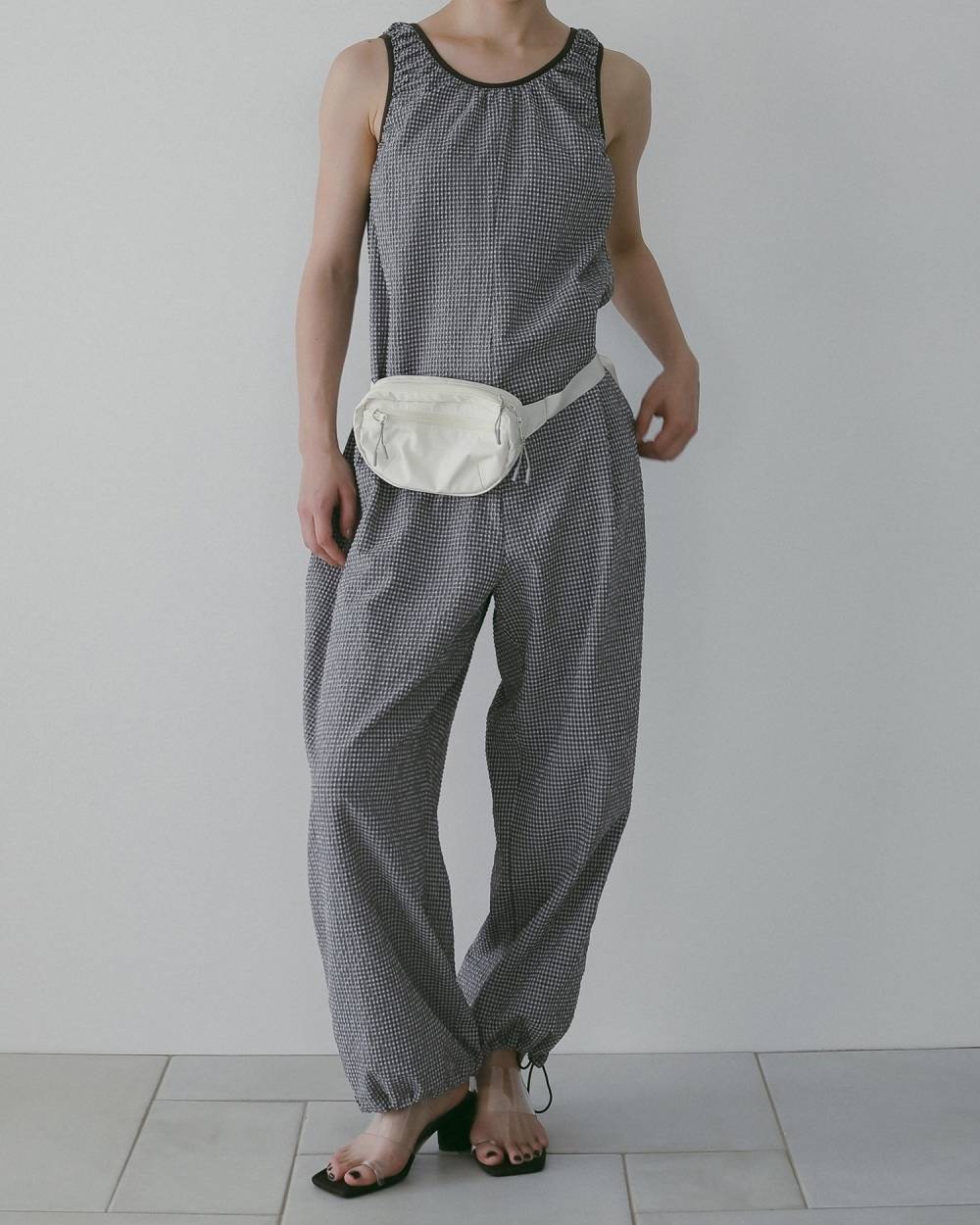 Square Clear Sandals Square Clear Sandals,スクエア クリア サンダル,62611019,サンダル,ヒールサンダル,シューズ,靴,クリア素材,ベロア,ànuke,アンヌーク,lifes,ライフズ,26ss