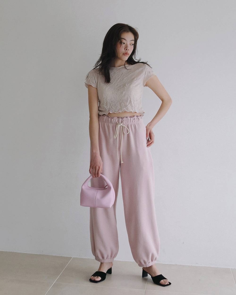 Squaretoe Velour Mule Squaretoe Velour Mule,スクエアトゥ ベロア ミュール,62611027,靴,サンダル,シューズ,ミュール,ベロア素材,ミュールサンダル,ànuke,アンヌーク,lifes,ライフズ,26ss,26fall,26aw
