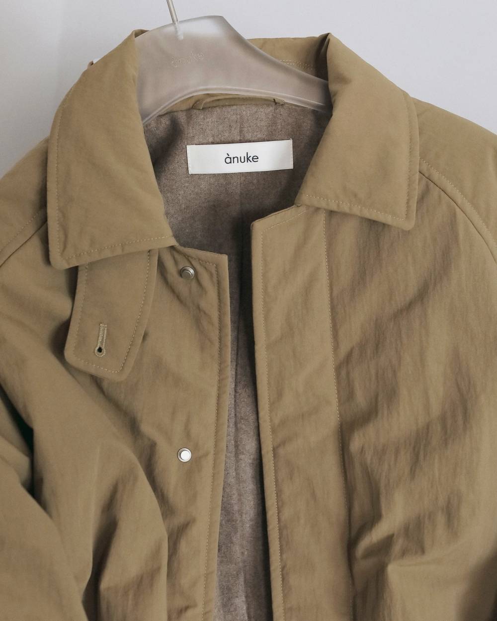 Padded Soutiencollar Coat Padded Soutiencollar Coat,パデッド ステンカラー コート,62620002,アウター,コート,ロングコート,撥水加工,ànuke,アンヌーク,lifes,ライフズ,26fall,26aw