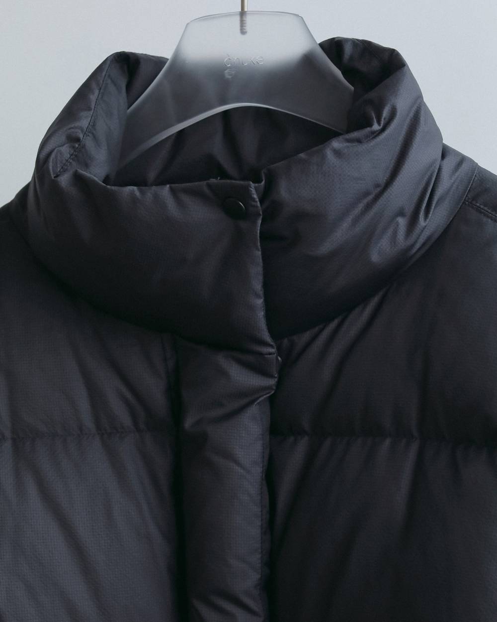 Standcollar Down Jacket Standcollar Down Jacket,スタンドカラー ダウンジャケット,62620108,アウター,ジャケット,JK,ダウンジャケット,撥水加工,ダウン,ànuke,アンヌーク,lifes,ライフズ,26fall,26aw