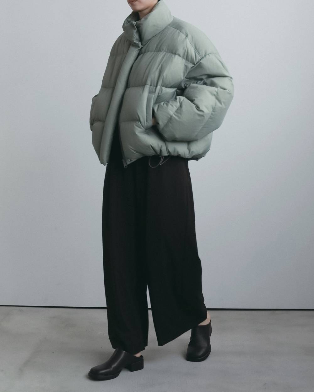 Standcollar Down Jacket Standcollar Down Jacket,スタンドカラー ダウンジャケット,62620108,アウター,ジャケット,JK,ダウンジャケット,撥水加工,ダウン,ànuke,アンヌーク,lifes,ライフズ,26fall,26aw