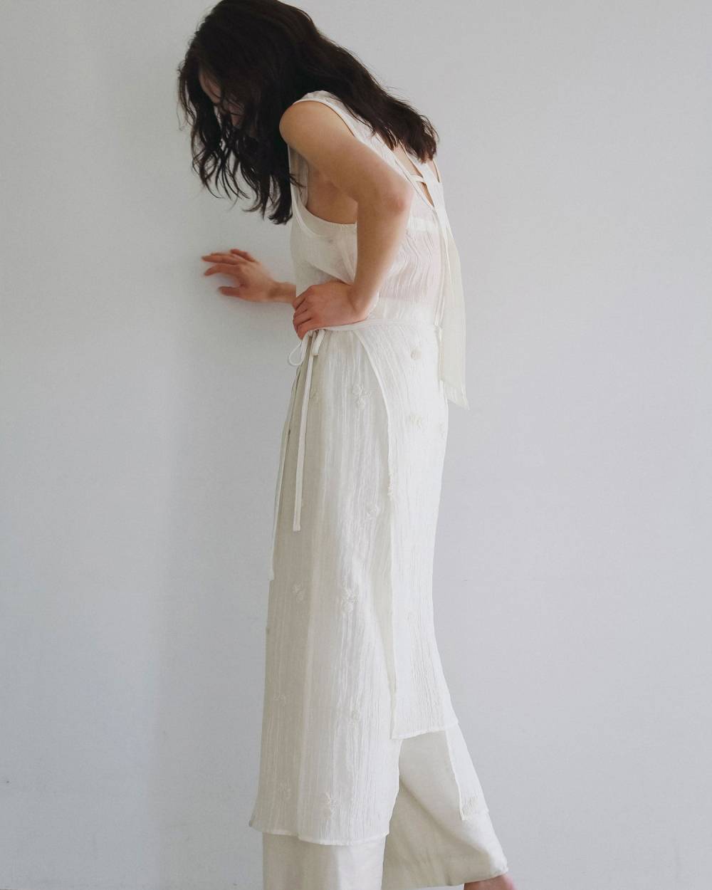 Embroidery Sleeveless Onepiece Embroidery Sleeveless Onepiece,エンブロイダリー スリーブレス ワンピース,62620306,ワンピース,ワンピ,ドレス,シアー素材,ノースリーブワンピース,ànuke,アンヌーク,lifes,ライフズ,26ss,26fall,26aw