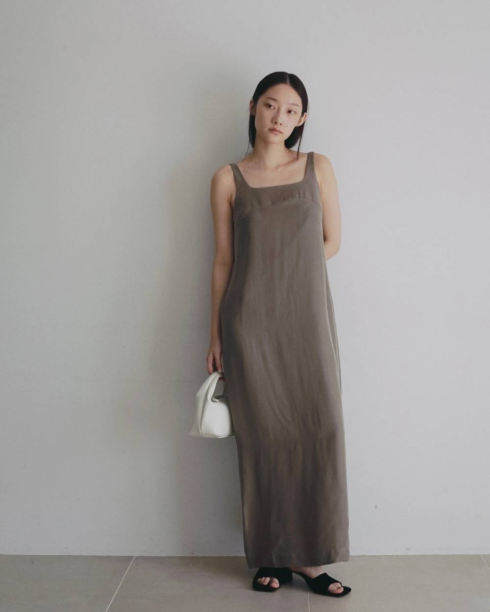 Squareneck Pencil Onepiece Squareneck Pencil Onepiece,スクエアネック ペンシル ワンピース,62620308,ワンピース,ワンピ,ロングワンピース,ànuke,アンヌーク,lifes,ライフズ,26ss,26fall,26aw