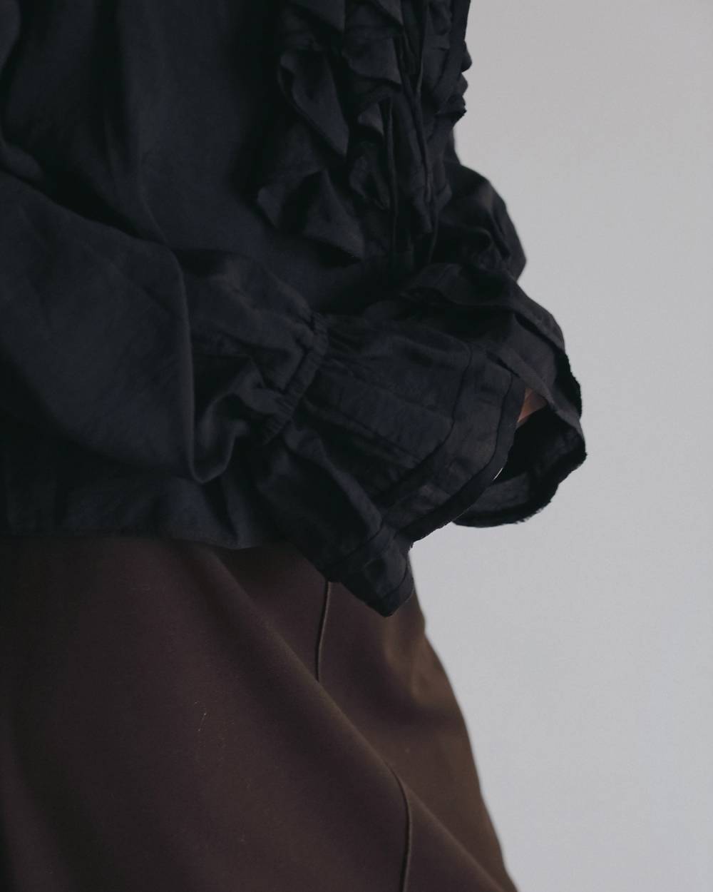 2way Frill Blouse 2way Frill Blouse,2way フリル ブラウス,62620404,トップス,シャツ,ブラウス,2way,ànuke,アンヌーク,lifes,ライフズ,26ss,26fall,26aw