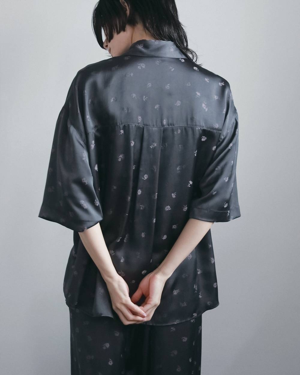 Jacquard Halfsleeve Shirts Jacquard Halfsleeve Shirts,ジャカード ハーフスリーブ シャツ,62620409,シャツ,花柄,トップス,ハーフスリーブシャツ,ànuke,アンヌーク,lifes,ライフズ,26ss,26fall,26aw