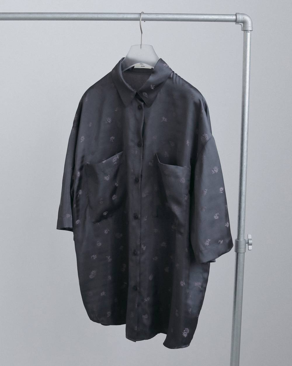 Jacquard Halfsleeve Shirts Jacquard Halfsleeve Shirts,ジャカード ハーフスリーブ シャツ,62620409,シャツ,花柄,トップス,ハーフスリーブシャツ,ànuke,アンヌーク,lifes,ライフズ,26ss,26fall,26aw