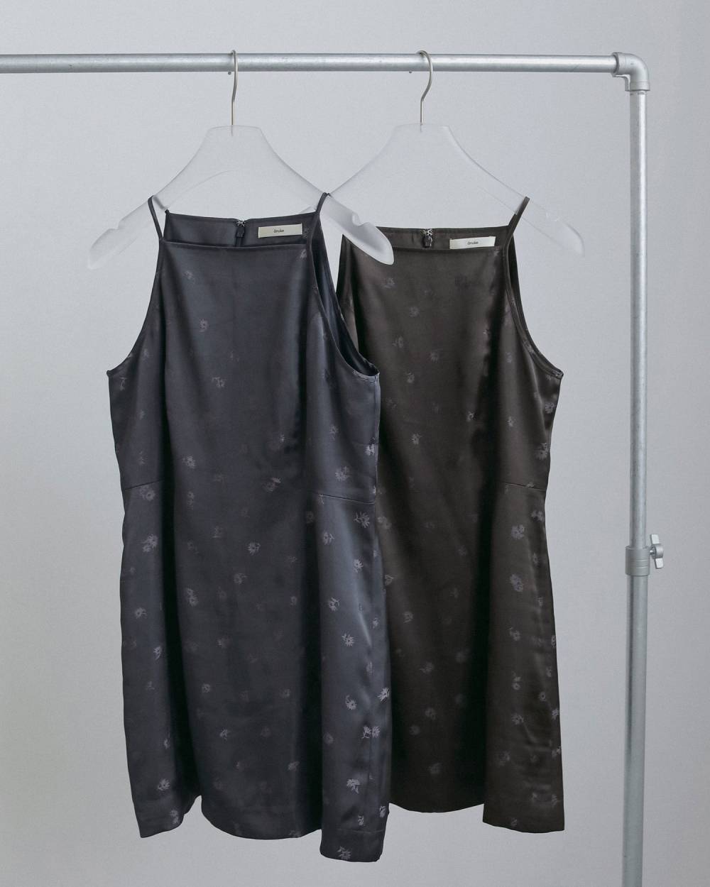 Jacquard Cami Tunic Jacquard Cami Tunic,ジャカード キャミ チュニック,62620413,トップス,キャミ,花柄,チュニック,キャミソールチュニック,ànuke,アンヌーク,lifes,ライフズ,26ss,26fall,26aw