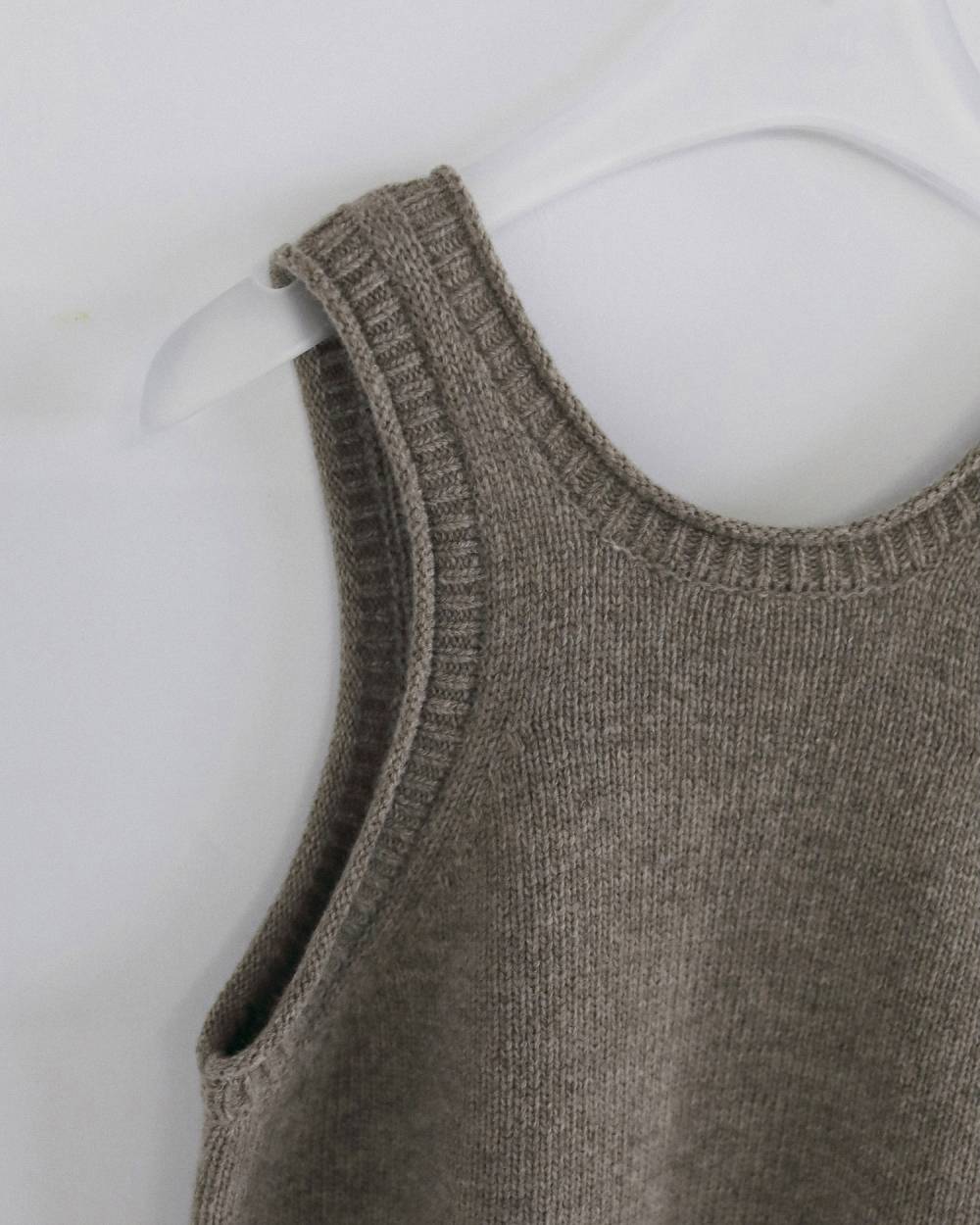Knit Long Tanktop Knit Long Tanktop,ニット ロング タンクトップ,62620507,トップス,タンクトップ,タンク,ニットタンク,ànuke,アンヌーク,lifes,ライフズ,26fall,26aw