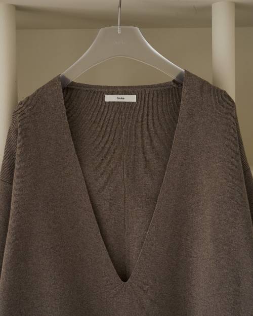 ànuke online store（アンヌーク） / Deep Vneck KnitDeep Vneck Knit