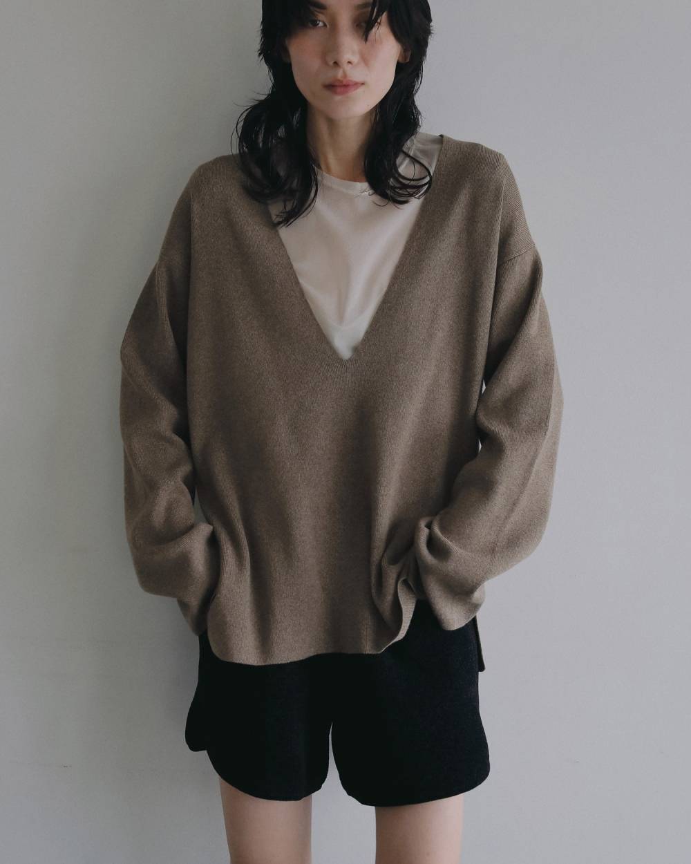 Deep Vneck Knit Deep Vneck Knit,ディープ Vネック ニット,62620525,トップス,ニット,ニットトップス,Vネック,ànuke,アンヌーク,lifes,ライフズ,26ss