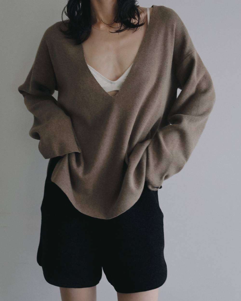 Deep Vneck Knit Deep Vneck Knit,ディープ Vネック ニット,62620525,トップス,ニット,ニットトップス,Vネック,ànuke,アンヌーク,lifes,ライフズ,26ss