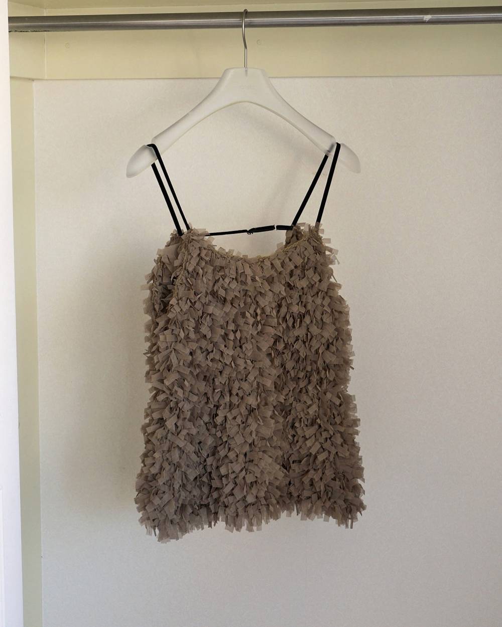 Tulle Fringe Camisole Tulle Fringe Camisole,チュール フリンジ キャミソール,62620528,トップス,ニットキャミソール,キャミ,ànuke,アンヌーク,lifes,ライフズ,26ss,26fall,26aw