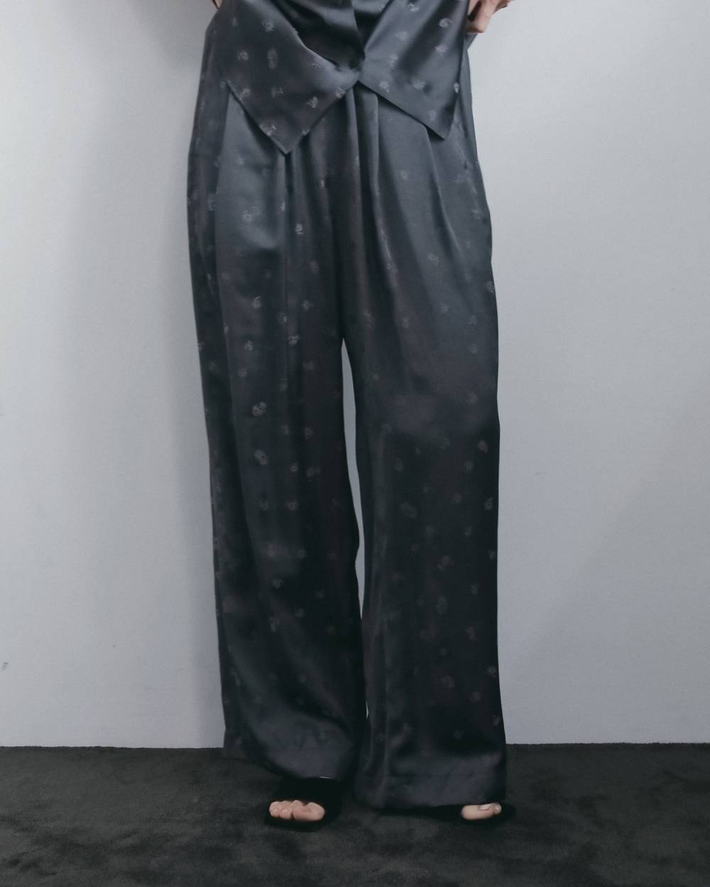 Flower Jacquard Roughpants Flower Jacquard Roughpants,フラワー ジャカード ラフパンツ,62620717,ボトム,花柄,パンツ,ワイドパンツ,ànuke,アンヌーク,lifes,ライフズ,26ss,26fall,26aw
